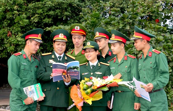 Bộ trưởng Bộ Quốc phòng gửi thư chúc mừng các nhà giáo Quân đội